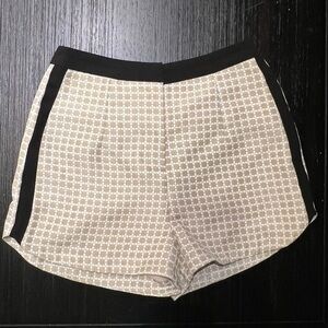 NWT Ark & Co Beige & Black Shorts Small